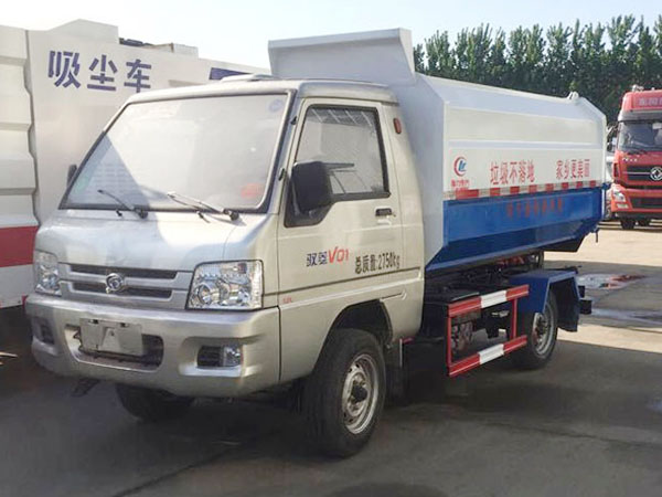 碧桂園物業(yè)韓城在我廠訂購的一批東風天錦洗掃車舉行